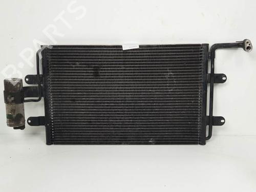 Radiador A/A VW GOLF IV (1J1) 1.4 16V (75 hp) 6848943