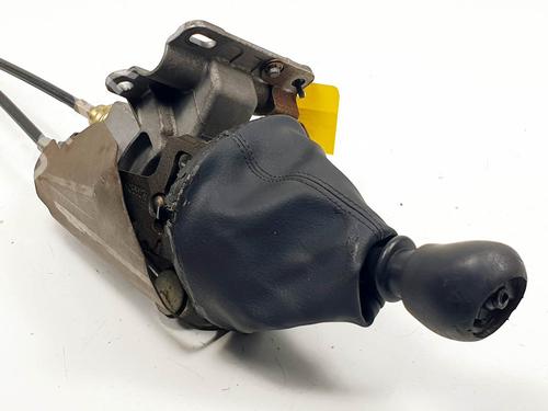 Used Gear lever Gear lever RENAULT TRAFIC II Bus (JL) 2.5 dCi 145 (JL0J) (146 hp) 27582854 27582854