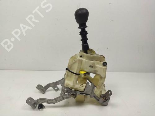 Used Gear lever Gear lever KIA CARENS III MPV (UN) 2.0 CRDi 140 (140 hp) 11707972 11707972