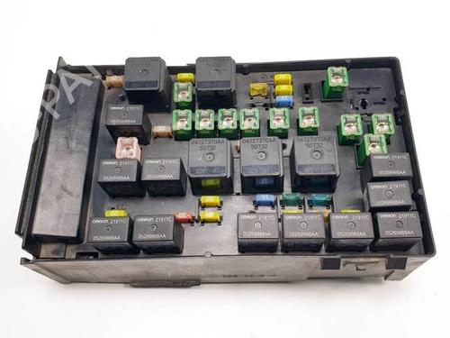 Used Fuse box CHRYSLER VOYAGER IV (RG, RS) 2.5 CRD (141 hp) 20979632