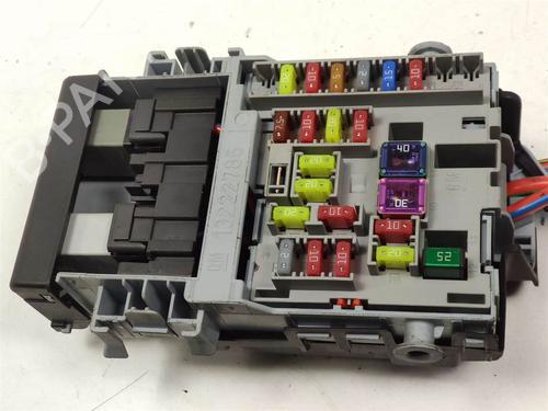 Used Fuse box Fuse box OPEL ZAFIRA TOURER C (P12) 1.6 CDTI (75) (136 hp) 9500387 9500387