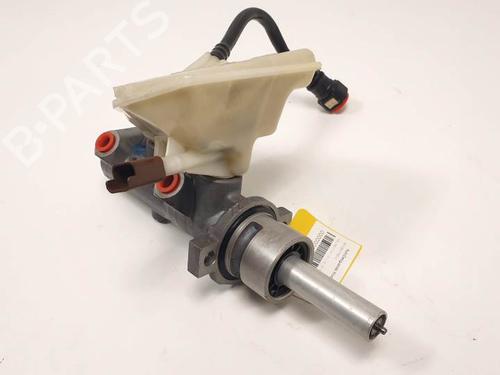 Used Brake master cylinder PEUGEOT 307 (3A/C) 1.4 16V (88 hp) 25117207