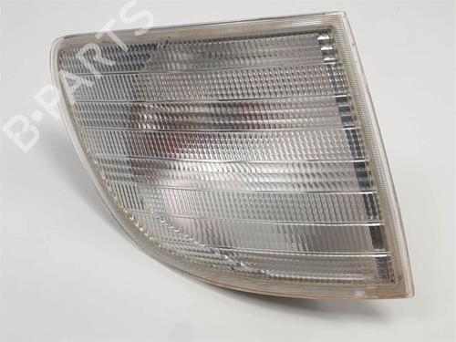 Used Right front indicator Right front indicator MERCEDES-BENZ V-CLASS (638/2) V 230 (638.234, 638.294) (143 hp) 10567941 10567941