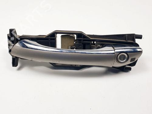 Used Front left exterior door handle MERCEDES-BENZ CLK (C209) CLK 320 (209.365) (218 hp) 17544889