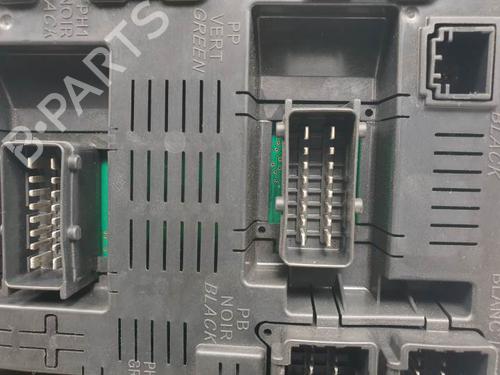 Fuse box CITROËN C4 Picasso I MPV (UD_) 2.0 HDi 138 | BP29245201E1 