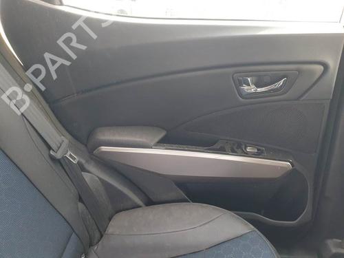 Switch SSANGYONG XLV SUV e-XGi 160 | BP15527501I30  - Image 6