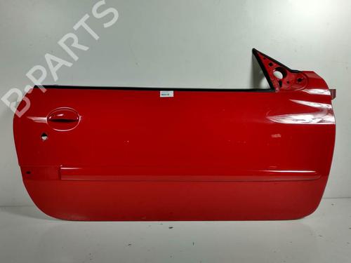 Used Right front door Right front door 8599882 8599882