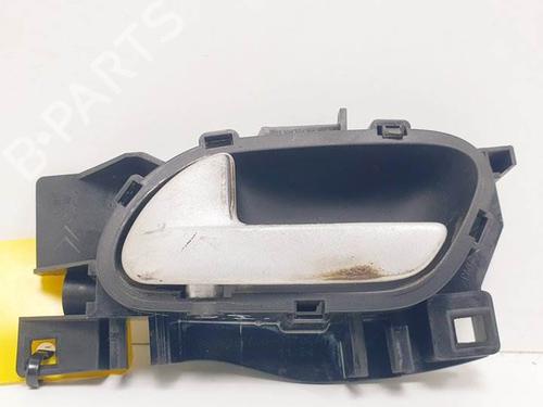 Used Front left interior door handle Front left interior door handle 16676670 16676670