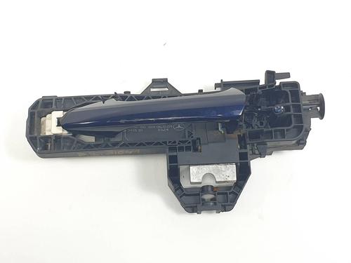 Used Front left exterior door handle Front left exterior door handle MERCEDES-BENZ C-CLASS (W204) C 200 CDI (204.001) (136 hp) 30504038 30504038