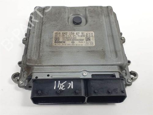 Used Engine control unit (ECU) Engine control unit (ECU) MERCEDES-BENZ R-CLASS (W251, V251) R 350 CDI 4-matic (251.022, 251.122) (224 hp) 10649024 10649024