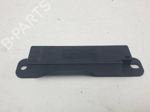 Antenne/Base Antenne/Base MERCEDES-BENZ C-CLASS Coupe (C205) AMG C 43 4-matic (205.364) (367 hp) 34517336 34517336