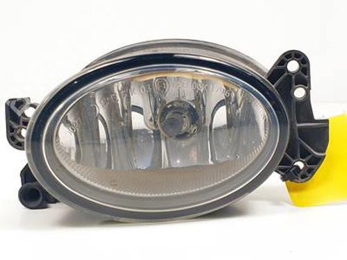 Used Left front fog light MERCEDES-BENZ CLS (C219) CLS 320 CDI (219.322) (224 hp) 30633411