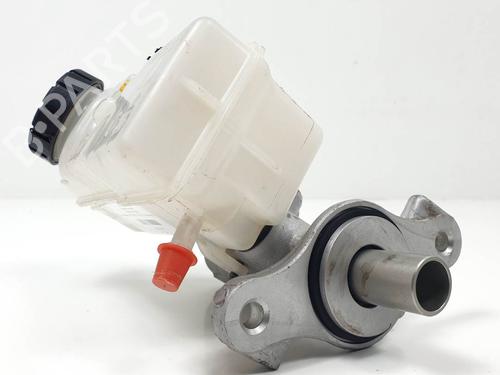 Used Brake master cylinder Brake master cylinder DACIA SANDERO II TCe 90 (B8M1, B8MA, B8AC) (90 hp) 24935103 24935103