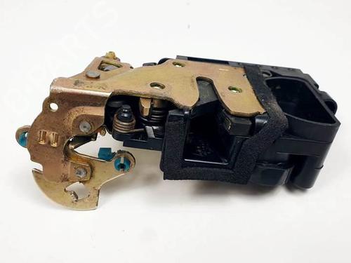 Used Front left lock DAEWOO LANOS (KLAT) 1.5 (86 hp) 25137730