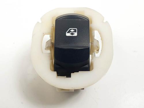 Used Right front window switch Right front window switch RENAULT CLIO III (BR0/1, CR0/1) 1.2 16V (BR02, BR0J, BR11, CR02, CR0J, CR11) (75 hp) 28060835 28060835