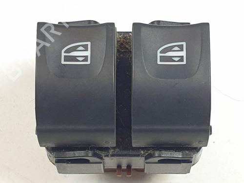 Used Left rear window switch Left rear window switch DACIA SANDERO II 1.5 dCi (90 hp) 28448136 28448136