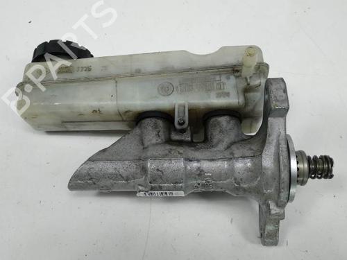 Brake master cylinder RENAULT MEGANE III Hatchback (BZ0/1_, B3_) 1.5 dCi | BP8208324M77 