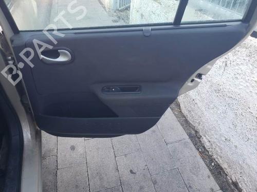 Fuse box RENAULT MEGANE II Estate (KM0/1_) 1.6 16V | BP25144424E1 