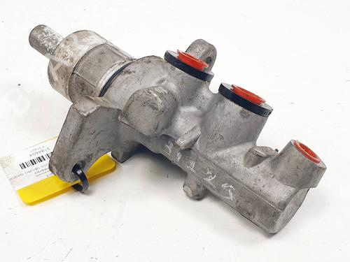Brake master cylinder BMW X5 (E53) 3.0 d | BP29989674M77 - Image 2