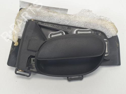 Used Front right interior door handle PEUGEOT 206 Hatchback (2A/C) 1.4 16V (88 hp) 6860596