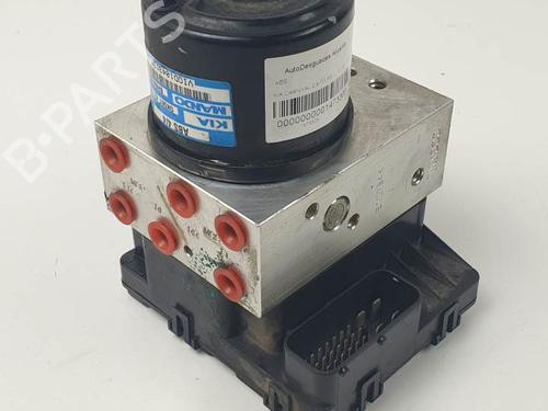 Used ABS pump KIA CARNIVAL II (GQ) 2.9 TDi (126 hp) 25121541