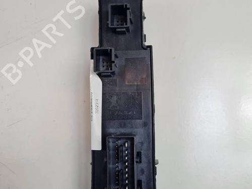 Left front window switch PEUGEOT 2008 I (CU_) 1.2 PureTech 82 | BP29474186I27 - Image 2