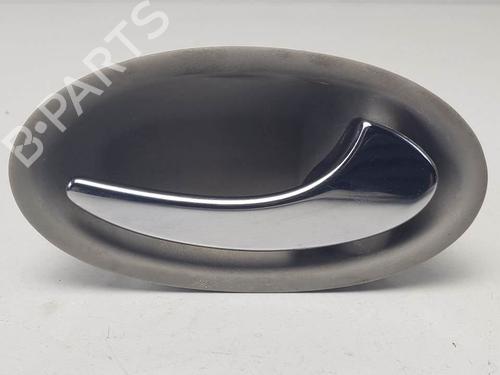 Used Front right interior door handle Front right interior door handle 19922328 19922328