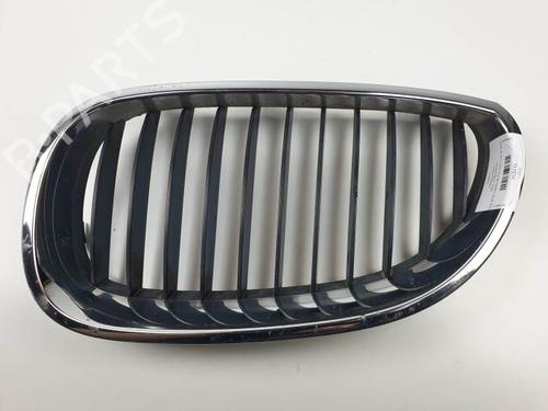 Used Grille BMW 5 (E60) 520 d (163 hp) 28060591