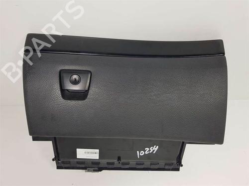Used Glove box VOLVO XC90 I (275) T6 AWD (272 hp) 10866889
