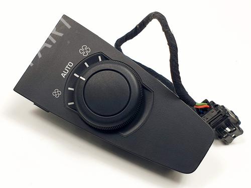 climate-control-citroen-c4-picasso-i-mpv-ud_-2006-2007-2008-2009-2010-2011-2012-2013-2014-2015-25116915 main image