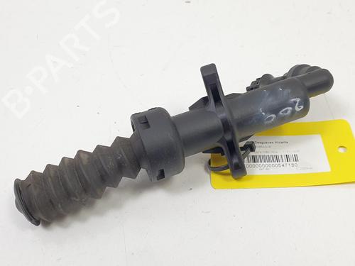 Used Clutch slave cylinder FORD FIESTA V (JH_, JD_) 1.4 TDCi (68 hp) 13954931