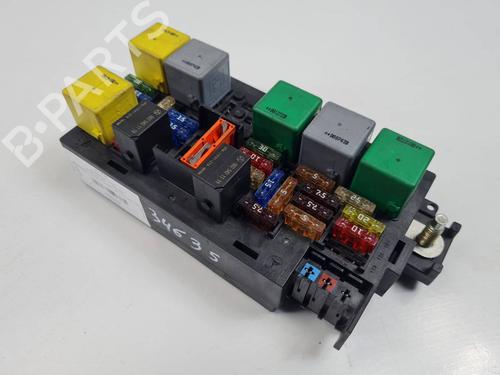Used Fuse box Fuse box 38317284 38317284