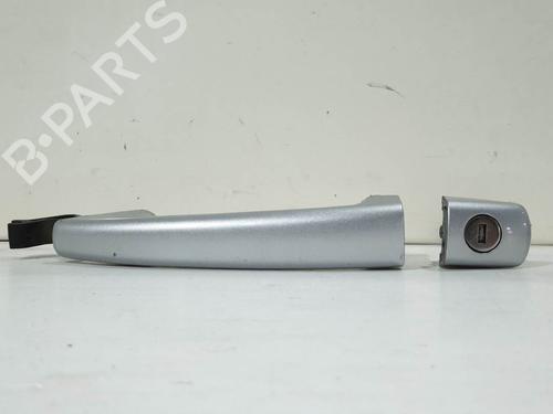 Used Front left exterior door handle Front left exterior door handle 6840507 6840507