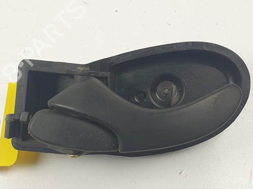 Venstre foran invendig håndtak FORD FOCUS I (DAW, DBW) 1.8 TDCi (115 hp) 24990909