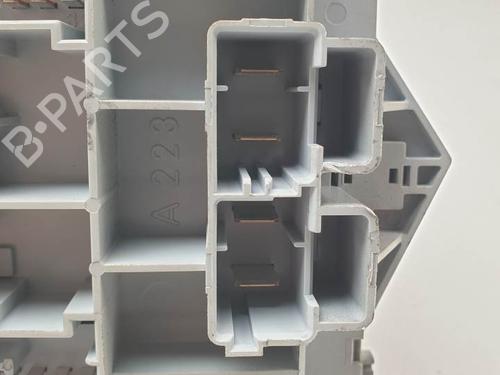 Fuse box ALFA ROMEO 147 (937_) 1.6 16V T.SPARK ECO (937.AXA1A, 937.BXA1A) | BP27885727E1 
