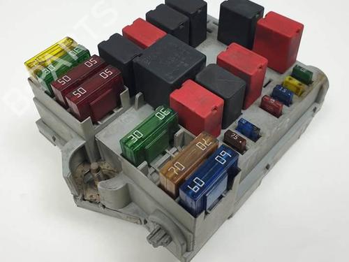 Used Fuse box Fuse box FIAT STILO Multi Wagon (192_) 1.9 JTD (115 hp) 24984035 24984035