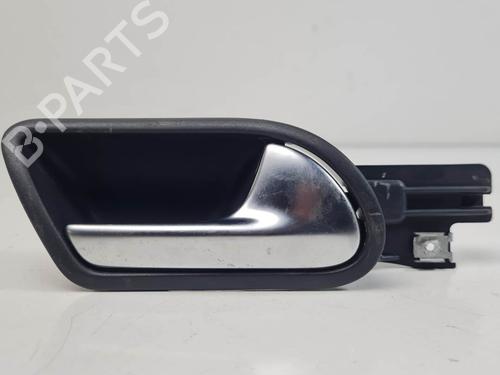 Used Rear right interior door handle Rear right interior door handle VW GOLF V (1K1) 2.0 TDI (170 hp) 28178252 28178252