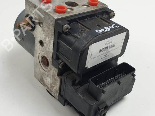 Used ABS pump KIA SORENTO I (JC) 2.5 CRDi 4WD (140 hp) 28034325