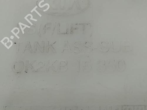 Expansion tank KIA CARENS II MPV (FJ) 2.0 CRDi | BP8214852C120 