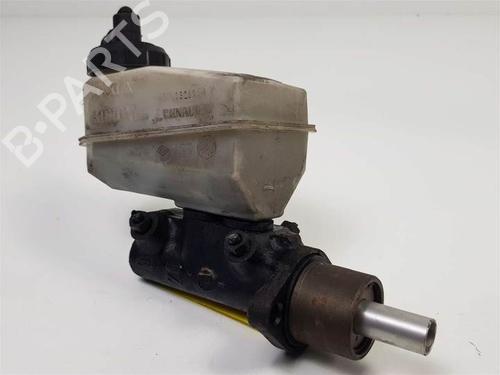 Used Brake master cylinder RENAULT MEGANE I (BA0/1_) 1.4 e (BA0E, BA0V) (75 hp) 10334263