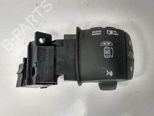 Used Switch Switch RENAULT MEGANE III Hatchback (BZ0/1_, B3_) 1.5 dCi (106 hp) 8179312 8179312