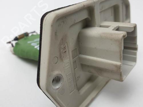 Used Heater resistor TOYOTA YARIS (_P1_) 1.3 (SCP12_, SCP13_, SCP12R, SCP13R) (87 hp) 24932796