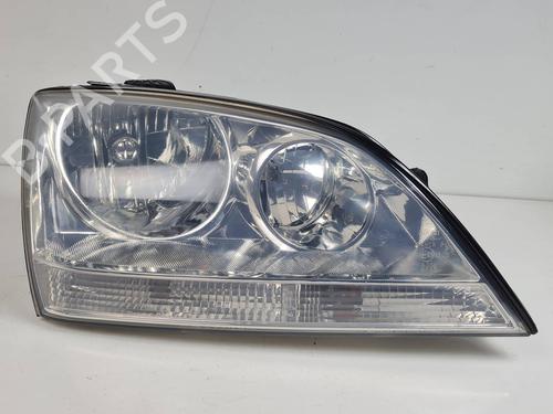 Used Right headlight Right headlight KIA SORENTO I (JC) 2.5 CRDi 4WD (140 hp) 31181003 31181003