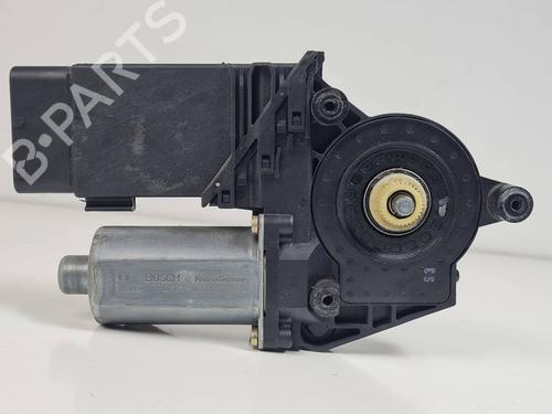Used Left front window motor Left front window motor VW PASSAT B5.5 (3B3) 1.9 TDI (130 hp) 30586298 30586298