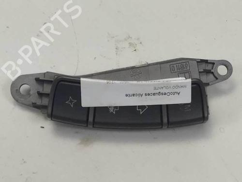 Used Steering wheel controls Steering wheel controls BMW 7 (E65, E66, E67) 745 i, Li (333 hp) 6854823 6854823