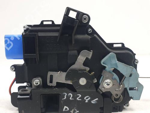 Used Front right lock Front right lock VW TOURAN (1T3) 2.0 TDI (140 hp) 34512375 34512375