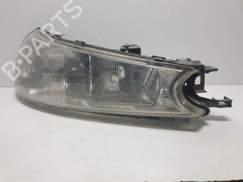 Used Right headlight FORD MONDEO II (BAP) 1.8 i (115 hp) 8674009