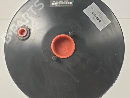 Used Servo brake RENAULT CLIO III Grandtour (KR0/1_) 1.2 16V (KR02, KR0J) (75 hp) 25887755