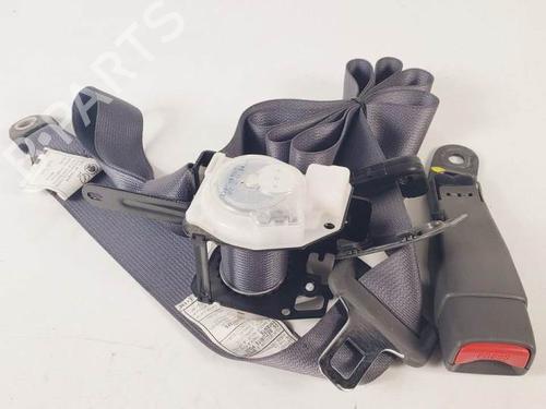 Used Rear left seatbelt TOYOTA LAND CRUISER PRADO (_J12_) 3.0 D-4D (KDJ120, KDJ125, KDJ121) (173 hp) 18001019