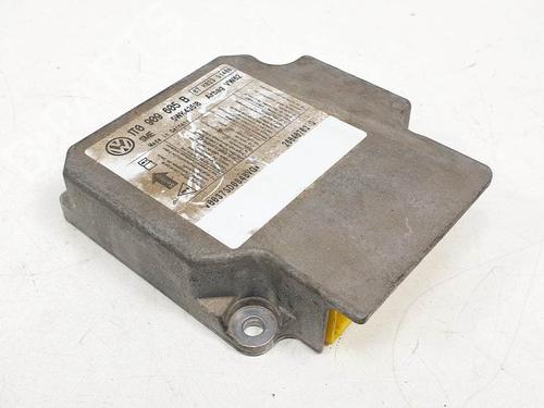 Used ECU airbags ECU airbags VW TOURAN (1T1, 1T2) 1.9 TDI (105 hp) 13917596 13917596